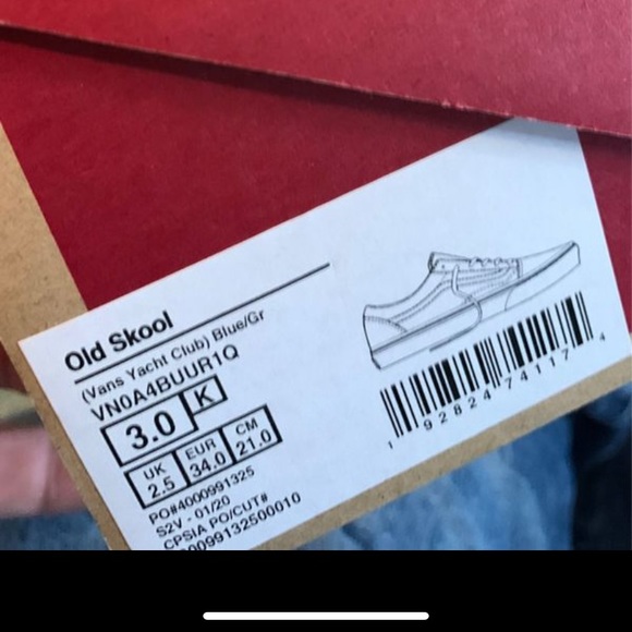 Old school (Yacht club vans ) - Picture 2 of 3